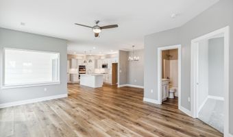 221 S Shay Rd, Andover, KS 67002