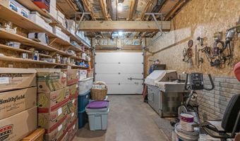 3988 N Farm Road 35, Ash Grove, MO 65604