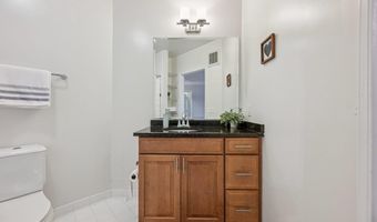 2101 MONROE N 107, Arlington, VA 22207