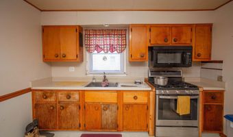 836 DEVENNEY Dr, Bellmawr, NJ 08031