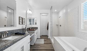 2313 E Lincoln Ave, Escondido, CA 92027