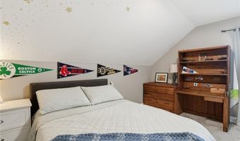 91 Sowams Rd, Barrington, RI 02806