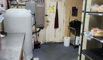 604 W 7th St, Atlantic, IA 50022