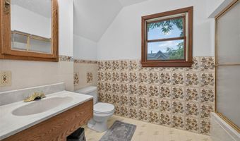 310 E Main St, Alhambra, IL 62001