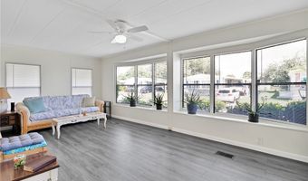 625 Puffin Dr, Barefoot Bay, FL 32976