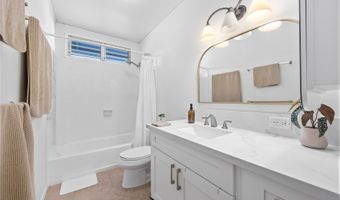 98-893 B Kaonohi St 79, Aiea, HI 96701