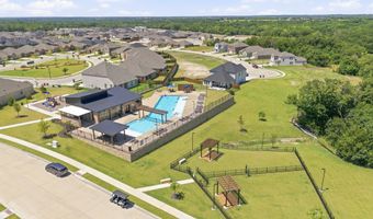 500 Thorn Creek Dr, Anna, TX 75409