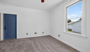 646 S Country Estates Ln, Bloomfield, IN 47424