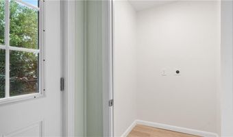 63 Prospect St, Lincoln, RI 02838