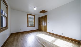 126 Nursery St, Ashland, OR 97520