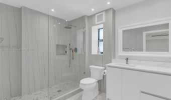 20441 NE 30th Ave 424-9, Aventura, FL 33180