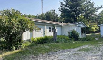 8923 Torch Lake Dr SE, Alden, MI 49612