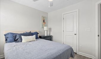 8125 BOCK FARM Pl, Alexandria, VA 22306