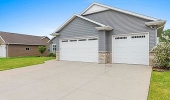 2066 W HERON Ln, Appleton, WI 54913