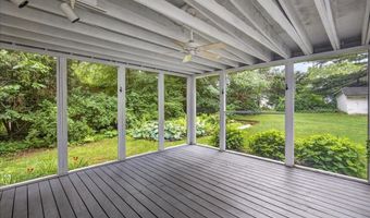 61 Upper Loudon Rd, Albany, NY 12211