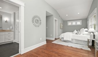 3118 17TH St N, Arlington, VA 22201