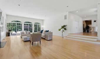 52 Country Club Rd, Bolton, CT 06043