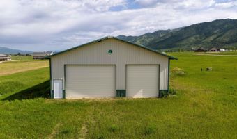 577 SHOOTING STAR Dr, Bedford, WY 83112