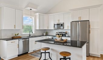 123 Fox Hall Dr, Amherst, VA 24521