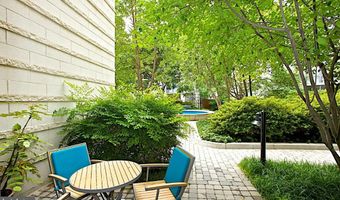 1021 N GARFIELD St B27, Arlington, VA 22201