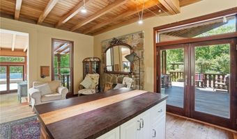 160 Ross Hill Rd, Charlestown, RI 02813