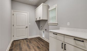 27 Brierfield Ln, Bella Vista, AR 72714