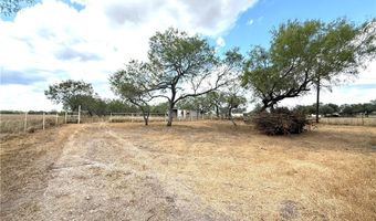 147 County Road 153, Alice, TX 78332