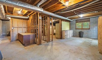 2501 Pine Cove Dr, Tucker, GA 30084