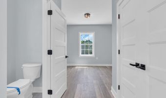 443 Western Blvd, Bayville, NJ 08721