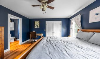 51 Knoll Crest Dr, Bangor, ME 04401