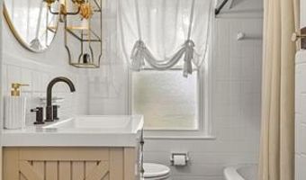 15591 Aster Ave, Allen Park, MI 48101