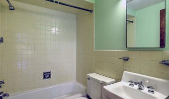 400 Narragansett Pkwy A-3W, Warwick, RI 02888