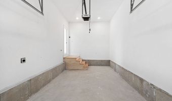 64 Highland Ave B, Attleboro, MA 02703
