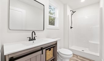 8172 9th St, Boiling Springs, SC 29316