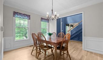 48 Fieldstone Ln, North Kingstown, RI 02874