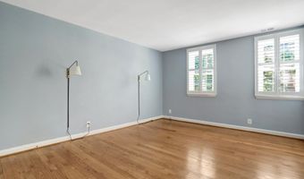 4725 31ST St S, Arlington, VA 22206
