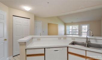 1328 Heatherwood Ln, Ann Arbor, MI 48108