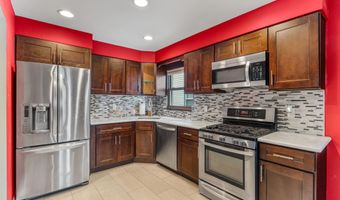 183 W 1ST St, Bayonne, NJ 07002