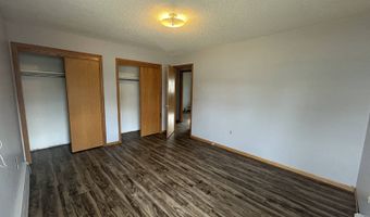 624 Kersten St, Bottineau, ND 58318