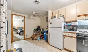 147 W 52nd St, Bayonne, NJ 07002