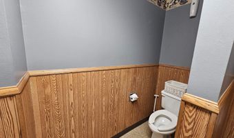 920-924 Parriott St, Aplington, IA 50604