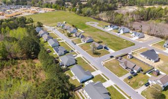 352 Tamarack Dr, Ayden, NC 28513