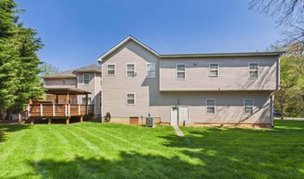 7801 RIDGEWOOD Dr, Annandale, VA 22003