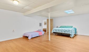 8 BRIGHTWOOD Dr, Hagerstown, MD 21740