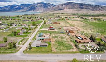 8 Mountain Dr, Cody, WY 82414