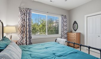 223 E 2050 N, Centerville, UT 84014