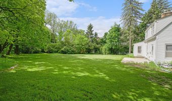 2690 Overridge Dr, Ann Arbor, MI 48104