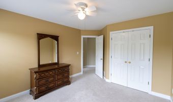 915 Woods Run Rd, Bardstown, KY 40004
