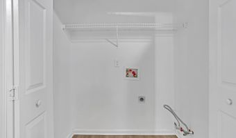 6618 Shady Ridge Ln, Austell, GA 30168