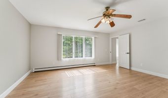 33 Huntsville Rd, Andover, NJ 07860